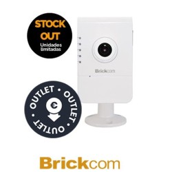 Cámara Cube Brickcom 1mpx WIFI  Optica fija con apertura horizontal 56 Incluye micrófono Admite tarjeta microSD  STOCK OUT  OUTLET